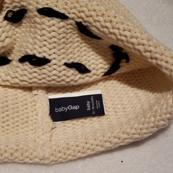 Boys GAP Ghost Beenie Hat - Picture 2 of 3